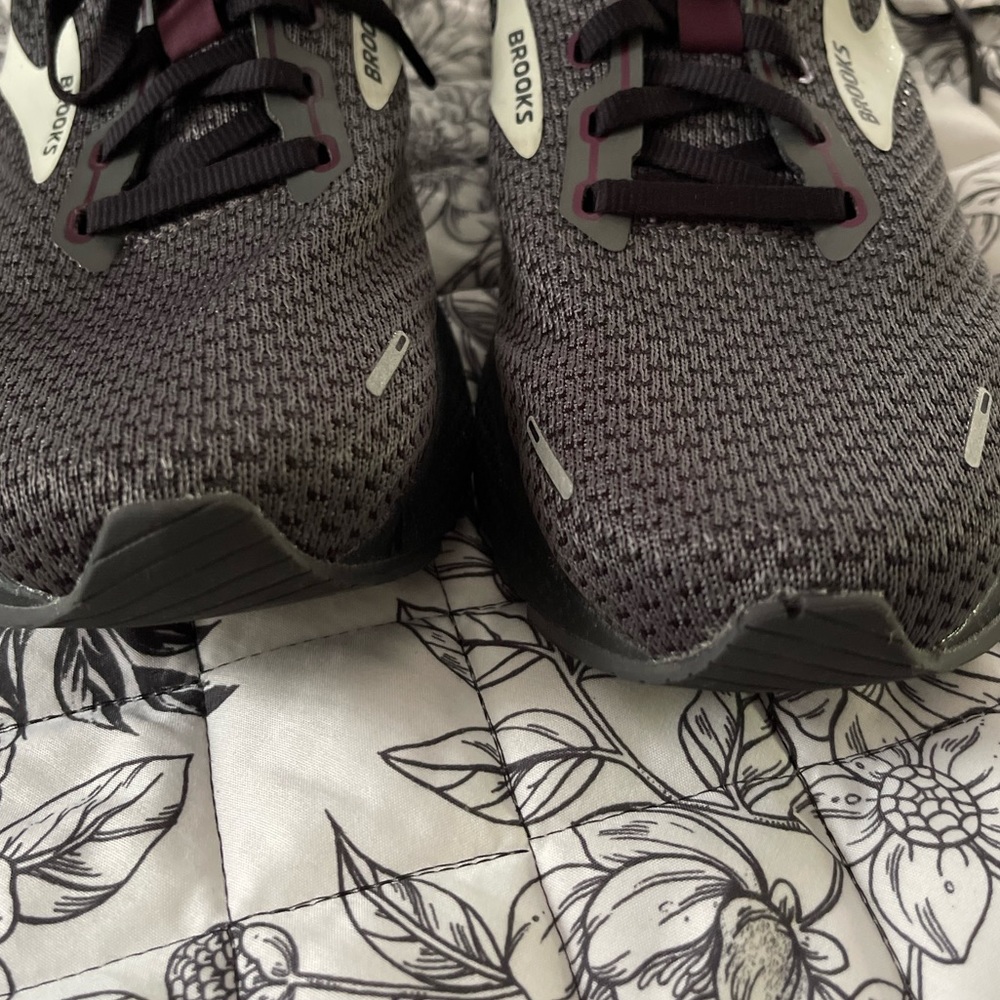 New/ Used Brooks Running Shoes
